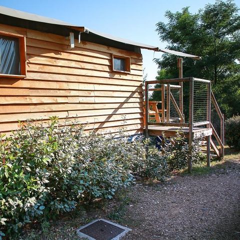 Safaritent 4 personen - Cabane Lodge sur pilotis Confort 24m² (2 kamers) - 10m² overdekt terras