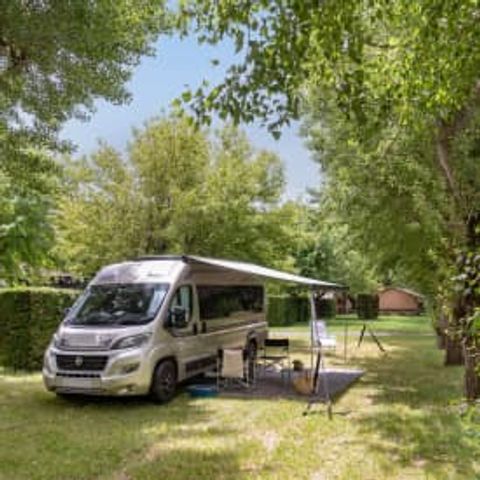 Kampeerplaats - Locatie ** voor