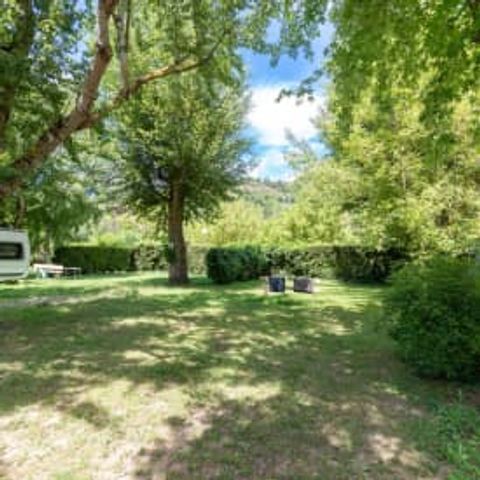 STAANPLAATS - Locatie ***