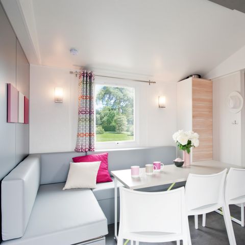 Stacaravan 6 personen - Klassieke stacaravan met 3 slaapkamers + terras