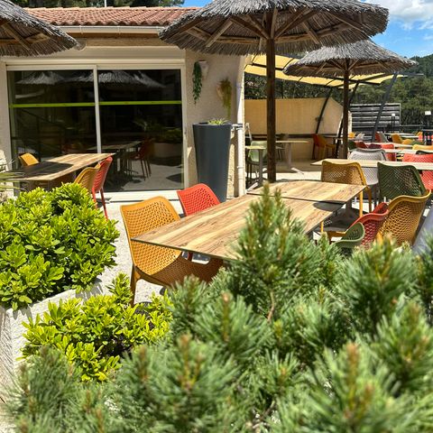 Camping Ushuaïa Villages Les Pins d'Ucel - Camping Ardèche - Afbeelding N°6