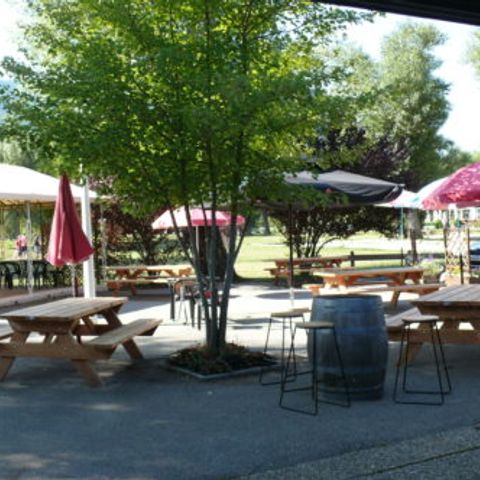 Camping Du Lac Les Iscles - Camping Hautes-Alpes - Afbeelding N°2