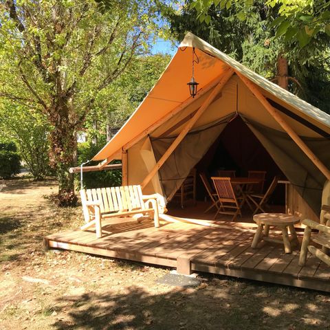 Tent 5 personen - Lodge Robinson - 2 slaapkamers - 25 m2 (+10 m2 overdekt terras) 5 slaapplaatsen