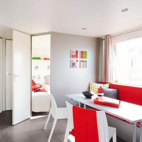 Stacaravan 4 personen - O'Hara CONFORT- 2 slaapkamers - 24,5 m2 (+ 18 m2 halfoverdekt terras) voor 4 personen