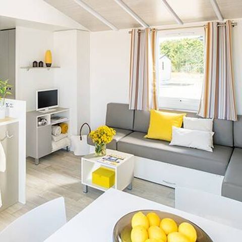 Stacaravan 4 personen - Stacaravan | Ultimate | 2 slaapkamers | 4 pers | Terras Lounge | 2 badkamers | Airconditioning | TV