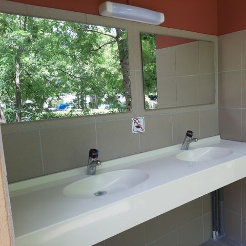 Kampeerplaats - Tent + fiets, auto, caravan of camperplaats pakket