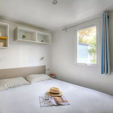 Stacaravan 6 personen - Comfort | 3 slaapkamers | 6 pers | Verhoogd terras | Airconditioning | TV