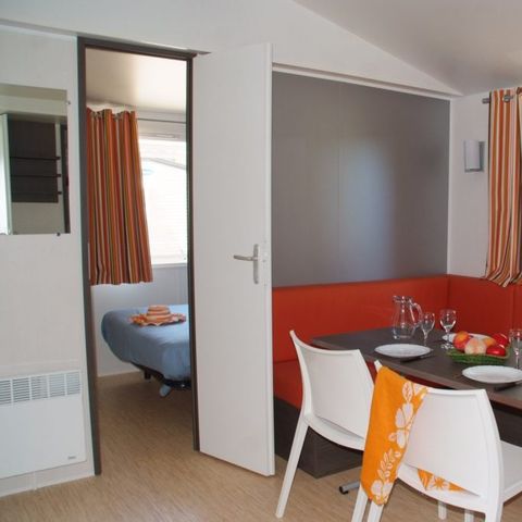Stacaravan 4 personen - Comfort Stacaravan 27m² 2 kamers + overdekt terras - zonder tv - zonder airco 4 pers