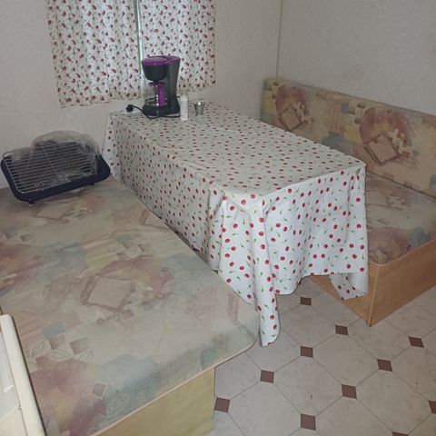 Stacaravan 4 personen - 2 slaapkamers - Geen badkamer of WC