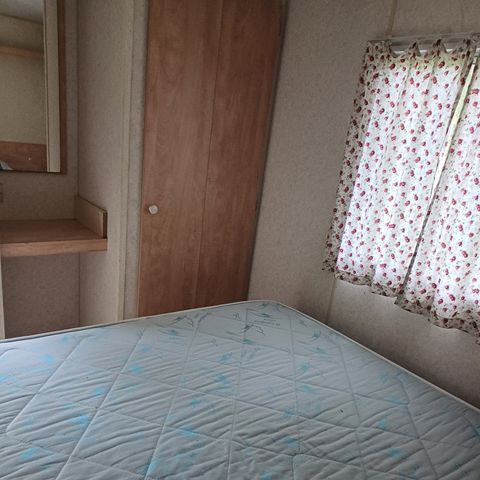 Stacaravan 4 personen - 2 slaapkamers - Geen badkamer of WC