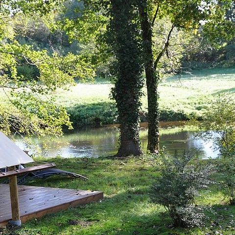 Tent van canvas en hout 4 personen - RIVIEROEVER VAN DE AMAZONE