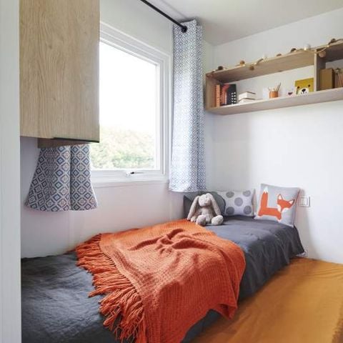 Stacaravan 4 personen - L'ACACIA (2 slaapkamers) laatste generatie (2023) - ingebouwd terras - TV