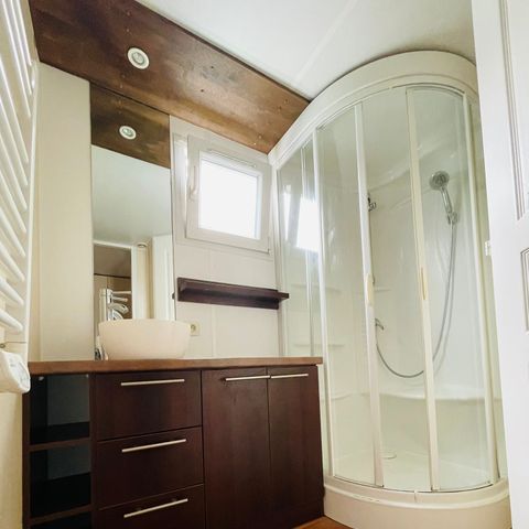 Stacaravan 6 personen - Confort 22-28m² - 2 kamers - overdekt terras + TV* (in het Frans)