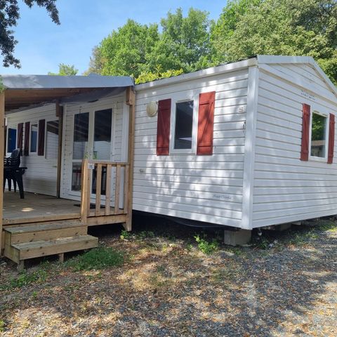 Stacaravan 8 personen - Standaard 24-34m² - 3 kamers - overdekt terras + TV