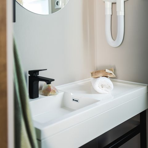 Stacaravan 4 personen - Luxe stacaravan met airconditioning - 2 slaapkamers - 2 badkamers - 2 toiletten (bouwjaar 2025)