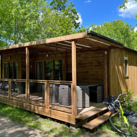 Chalet 7 personen - Prestige 60 m² (3 slaapkamers) inclusief overdekt terras + Airconditioning + TV + LV + Plancha