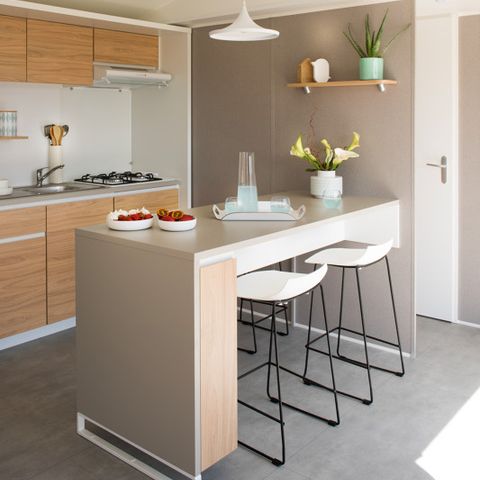 Stacaravan 6 personen - Stacaravan 28m² (2 slaapkamers) + groot halfoverdekt terras van 15m2