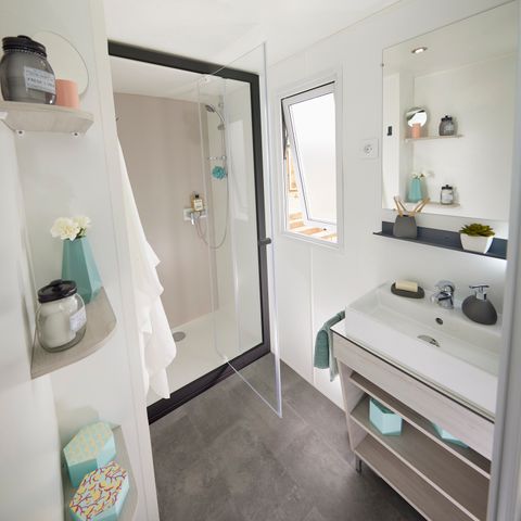 Stacaravan 6 personen - Stacaravan Premium 35m² - 3 kamers - Uitzicht op het meer - overdekt terras - TV - airconditioning