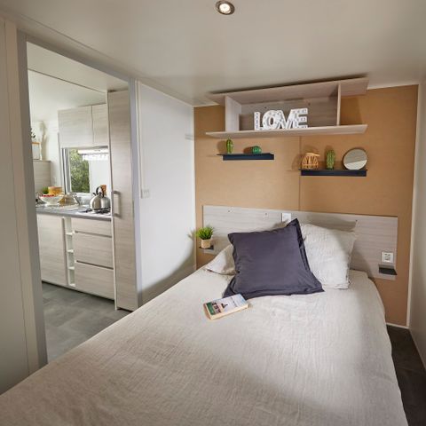 Stacaravan 6 personen - Stacaravan Premium 35m² - 3 kamers - Uitzicht op het meer - overdekt terras - TV - airconditioning