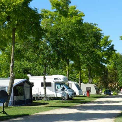 Camping De Courte Vallée - Camping Deux-Sèvres - Afbeelding N°3