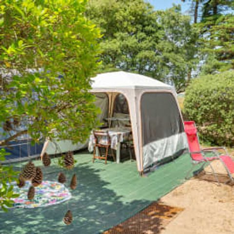 Kampeerplaats - Locatie ** voor