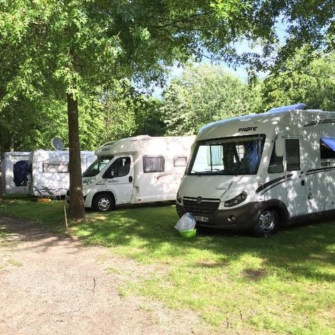 Camping Les Rives de Grand Lieu - Camping Loire-Atlantique - Afbeelding N°2