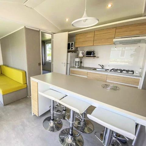 Stacaravan 6 personen - 4 Kamers 6 Personen + TV