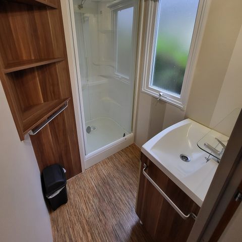 Stacaravan 4 personen - 25 m² - 2 slaapkamers (maximaal 2 volwassenen of familie)