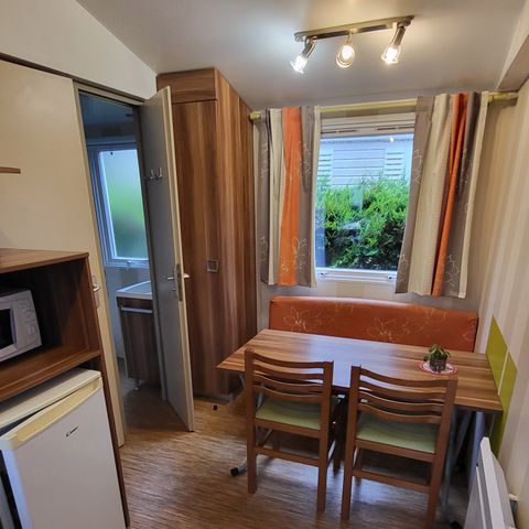 Stacaravan 4 personen - 25 m² - 2 slaapkamers (maximaal 2 volwassenen of familie)