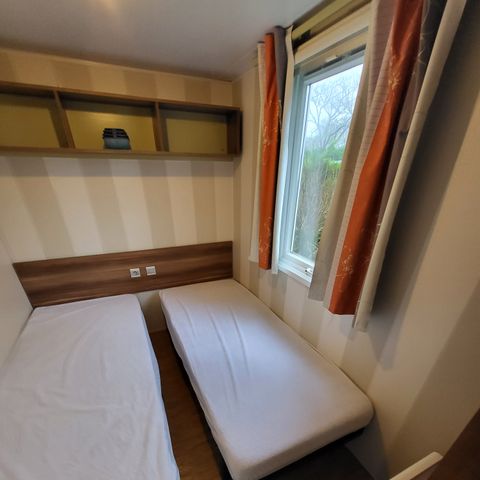 Stacaravan 4 personen - 25 m² - 2 slaapkamers (maximaal 2 volwassenen of familie)
