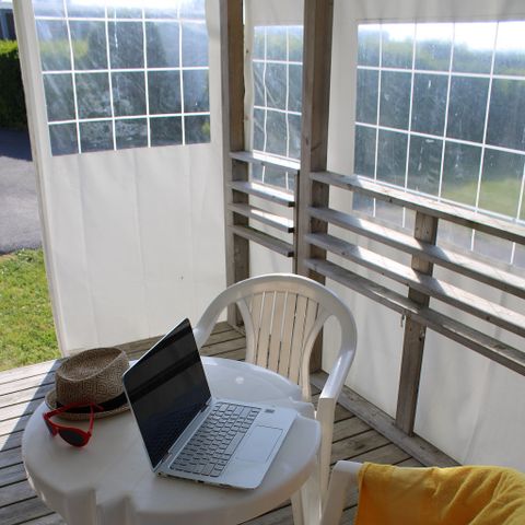 Stacaravan 2 personen - Stacaravan NEPTUNE Standard 25m² - 1 kamer + 9m² overdekt terras