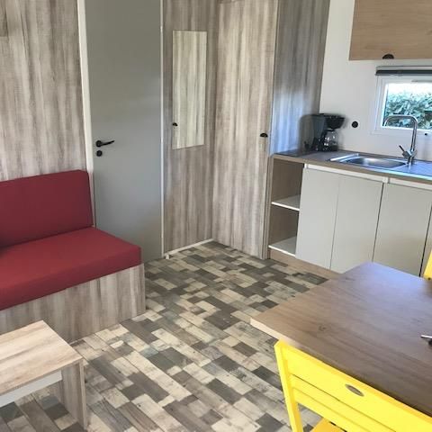 Stacaravan 4 personen - Comfort stacaravan Nirvana 32m² - 2 kamers - 2 badkamers + 15m² halfoverdekt terras