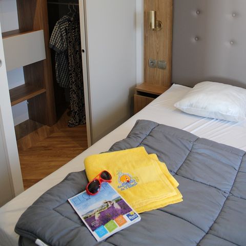 Stacaravan 4 personen - Stacaravan Premium HORIZON 40m² - 2 kamers + halfoverdekt terras 15m² - Zeezicht