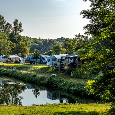 Kampeerplaats - Met water - Afvoer