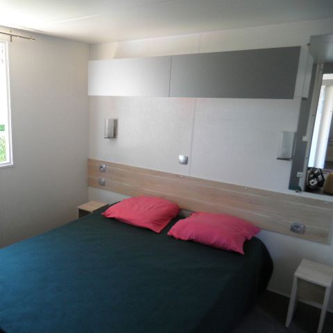 Stacaravan 4 personen - Standaard 32m² - 2 kamers + onoverdekt terras - PMR