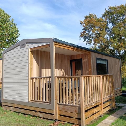 Stacaravan 4 personen - Confort 24.2 m² - 2 slaapkamers - Geïntegreerd terras - Vlakbij speeltuin