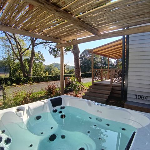 Stacaravan 8 personen - NIEUW// Villa de la Rance Prestige 60m² - 4 kamers - 3 badkamers - Zwembad - Overdekt terras - SPA