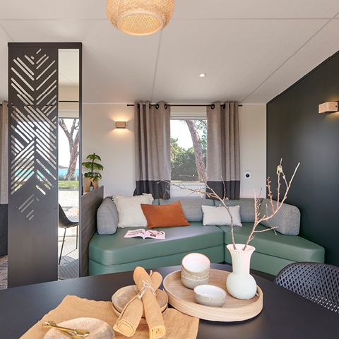 Stacaravan 6 personen - NIEUW// Villa de la Rance Prestige 40m² - 3 kamers - 2 badkamers - Zwembad - Overdekt terras
