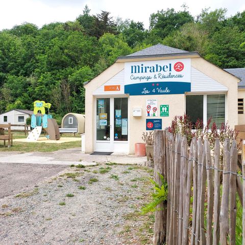Camping Mirabel Les 4 Vaulx - Camping Côtes-d'Armor - Afbeelding N°2