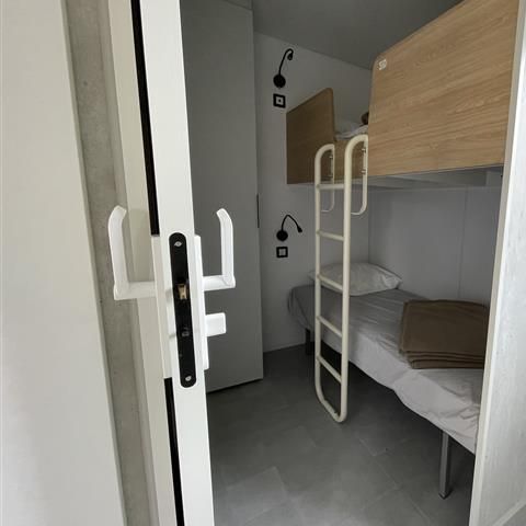 Stacaravan 4 personen - Stacaravan PMR - 2 slaapkamers + overdekt terras