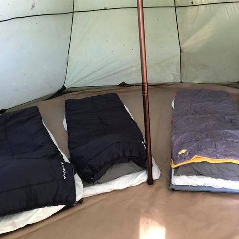 Tent 2 personen - 01-Tipi Davy Crockett 18m2 (1bed - 1/8pers.) + kampeeruitrusting - prijs voor 2 personen