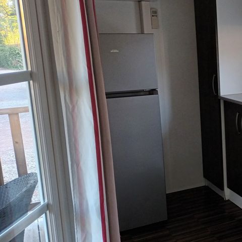 Stacaravan 2 personen - 07-Mobil-Home Confort 24 m2 (2bed - 2/4 pers.) + klein overdekt terras + TV + Airconditioning - prijs voor 2 personen