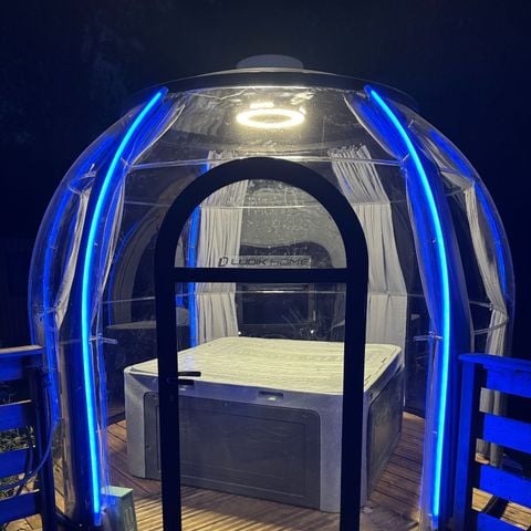 UNIEKE ACCOMMODATIE 2 personen - 18-Château Mobile 28m2 (2bed - 2/6pers.) + TV+Clim + Jaccuzzi + opgemaakte bedden + handdoeken + drankkit - prijs voor 2 personen