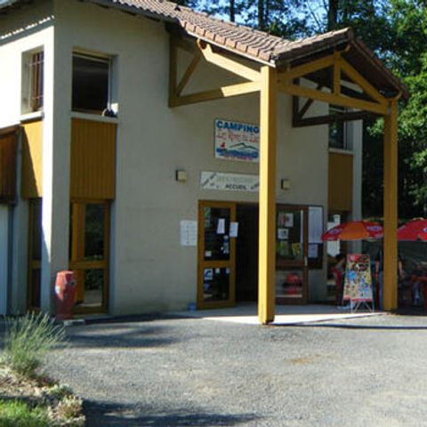 Camping les Rives du Lac Cantalès - Camping Cantal - Afbeelding N°6
