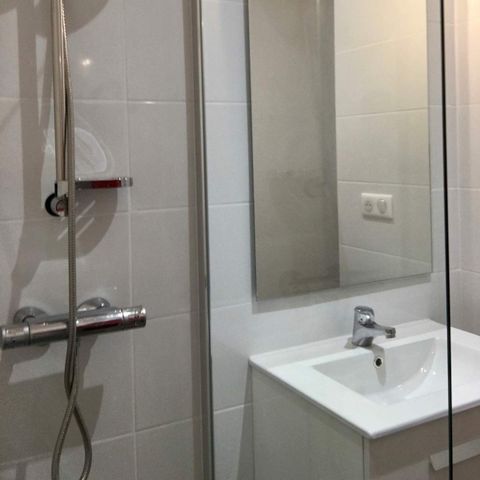 LANDHUIS 6 personen - 2-slaapkamer gîte met jacuzzi