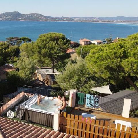 APPARTEMENT 5 personen - Flat Bellevue - Uitzicht op zee - Privé Jacuzzi - Airconditioning en TV