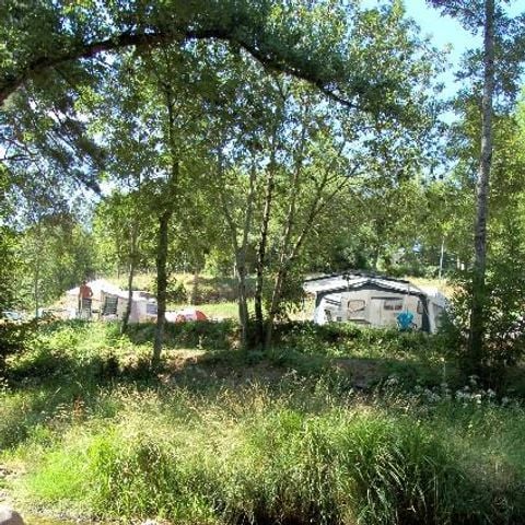 STAANPLAATS - 90m² - auto