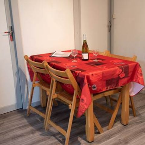LANDHUIS 4 personen - Gîte Afgesloten