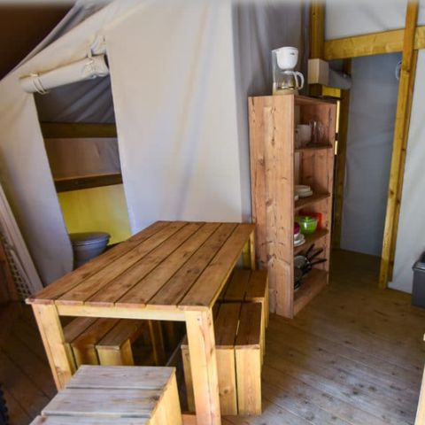 Safaritent 4 personen - Lodge 2 trèfles 2 slaapkamers, 1 badkamer met douche