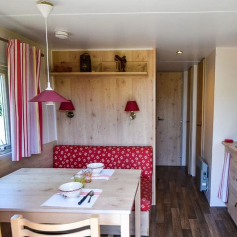 UNIEKE ACCOMMODATIE 4 personen - 2-slaapkamer 2-klaver caravan